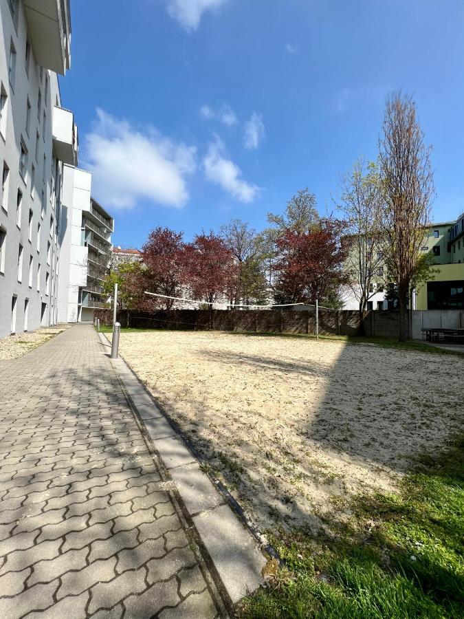 Danube Penthouse 3 Bed 90 M2 With Balcony Viena